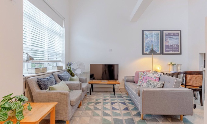Hillside Apartamento | Cosy 1 bed annex near Wimbledon station!