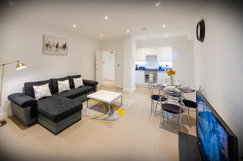 St Albans Apartamento | Cosy 1 Bed Apartment in Centre of St Albans - FREE Parking - 5 min walk to St Albans city centre & Railway station - Big Savings on Longer Stays!