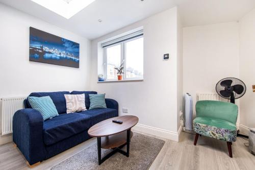 Balham Apartamento | Cosy 1 Bed apartment with FREE PARKING close to Underground station zone 2 for quick access to Central London up to 5 guests
