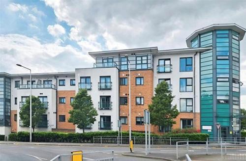 Grays Apartamento | Cosy 1-Bedroom Apartment in Central Grays with Parking & Excellent Transport Links