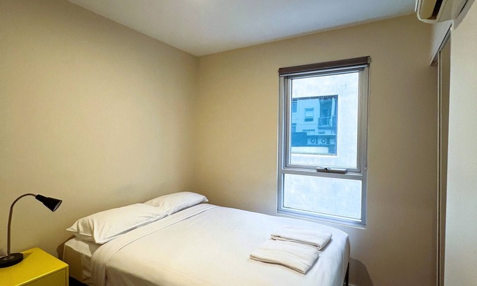 Carlton South Apartamento | Cosy 1-Bedroom Retreat for 3 with Modern Amenities & Prime Location!