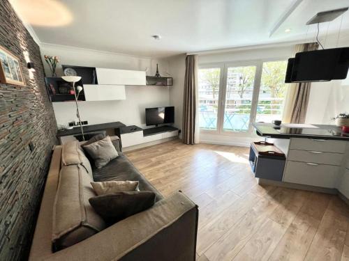 Gambetta Apartamento | Cosy 1BR Apt in Modern Residence Paris La Défense