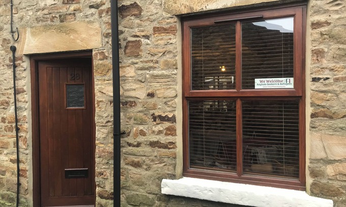 Barnard Castle Cabaña | Cosy 2 bed-room cottage near High Force Waterfall