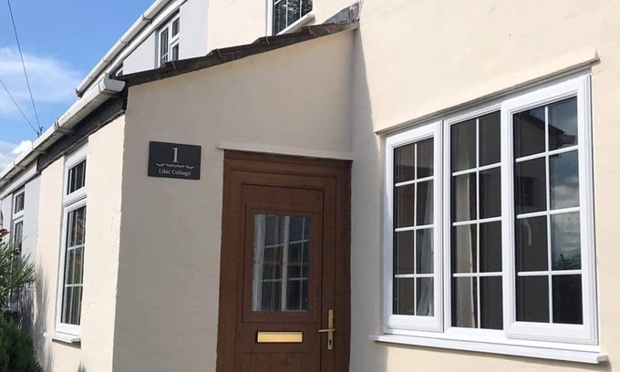 Ross-on-Wye Cabaña | Cosy 2 bed cottage in peaceful rural Herefordshire.