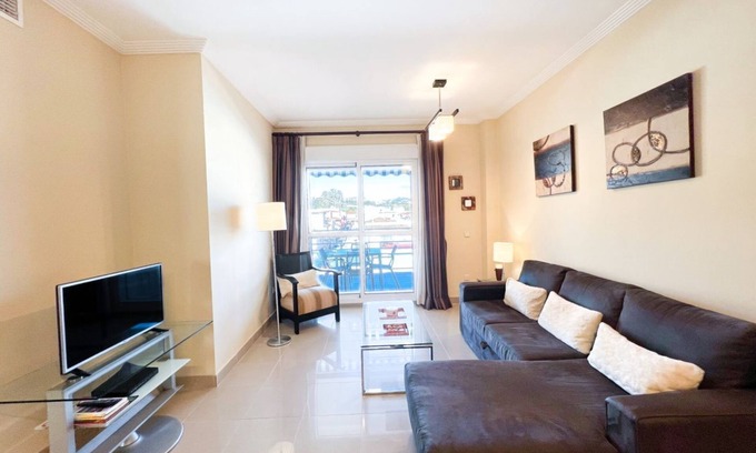San Luis de Sabinillas Apartamento | Apartamento acogedor de 2 dormitorios a solo 150 m de la playa Sabinillas