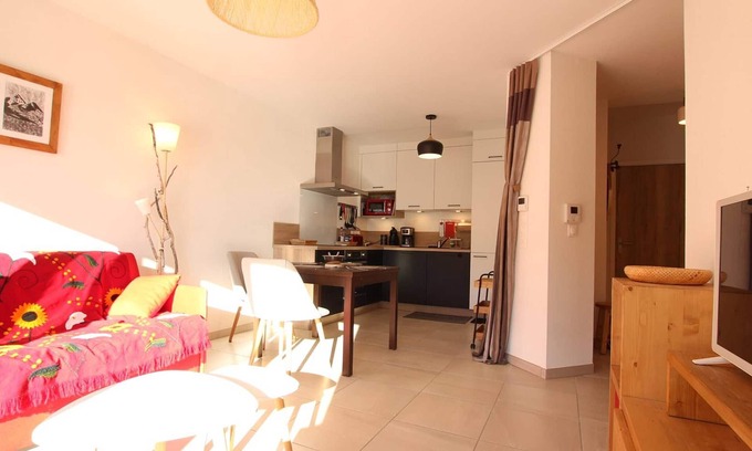 Briancon Apartamento | Apartamento cómodo y soleado con terraza grande en Briançon