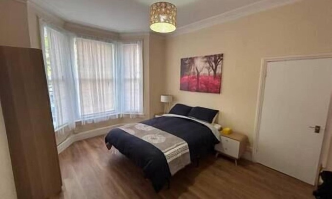 Charlton Apartamento | Cosy 2BD Garden Flat - FREE PARKING - Near O2, Excel, City Airport