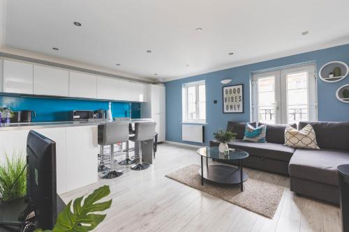 Newham Apartamento | Cosy 2BR, Free Parking, 8min to City Airport