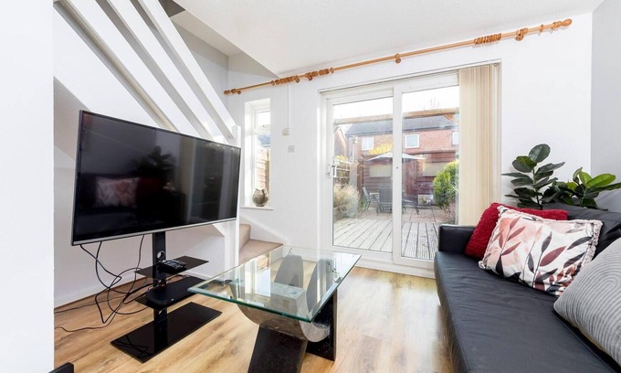 Bedford Apartamento | Cosy 2BR Home Near Milton Keynes Centre