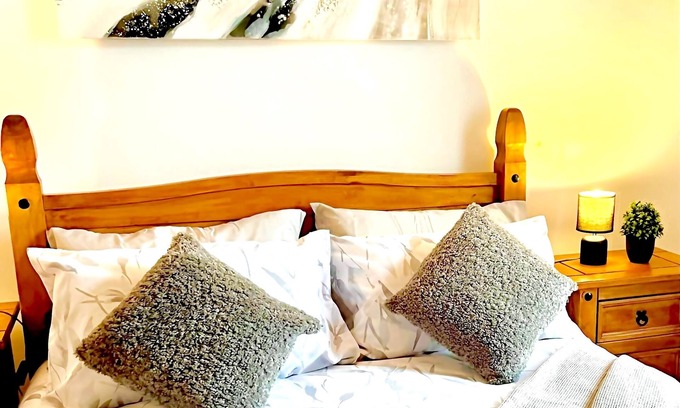 Levenshulme Casa | Cosy 3 BDR House Near Manchester City Centre Free WiFi