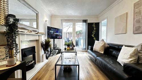 Acocks Green Casa | Cosy 3 bed Home near NEC & BHX