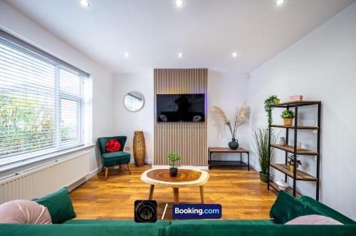 Trafford Apartamento | Cosy 3-Bed House, Garden & Free Parking in Stretford