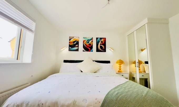 Colchester Casa | Cosy 3 Bedroom House in Colchester/pet-friendly