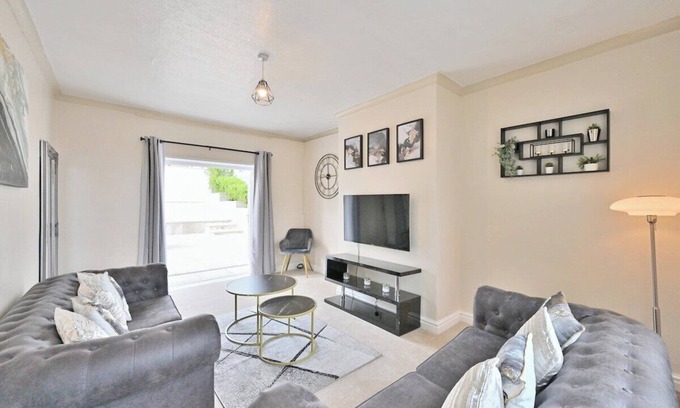 Bolton Casa | Cosy 3 Bedroom house - Bolton