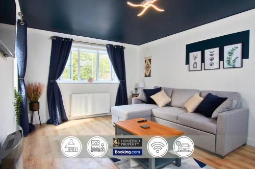 Leeds Casa | Cosy 4Bedroom House Near City Centre By Homebird Property Management Short Lets & Serviced Accommodation Leeds With Private Parking & Garden