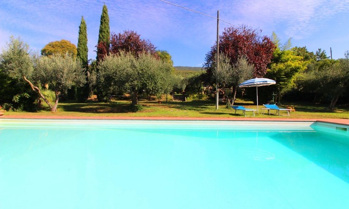 Cortona Apartamento | Acogedor apartamento para 6 personas con piscina, WIFI, TV y aparcamiento