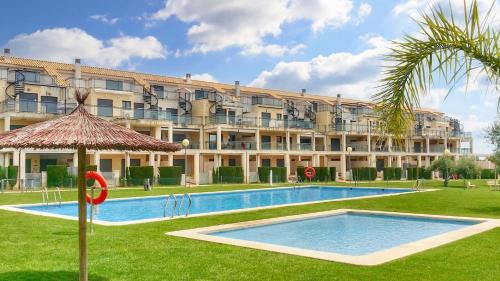 San Jorge Apartamento | Cosy Apartment in Castellón with Shared Pool, 55 sqm