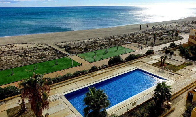 Saint-Hippolyte Apartamento | Precioso apartamento para 4 personas con WIFI, piscina, TV, terraza y aparcamiento