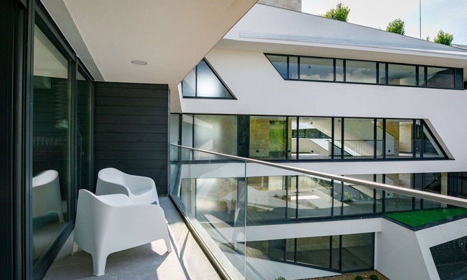 Balatonszemes Apartamento | Precioso apartamento con WIFI, piscina, A/C, TV, terraza, mascotas permitida y aparcamiento