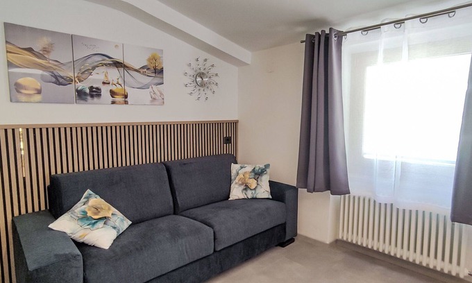 Commezzadura Apartamento | Bonito apartamento para 5 personas con WIFI, TV, patio, vista panorámica y aparcamiento