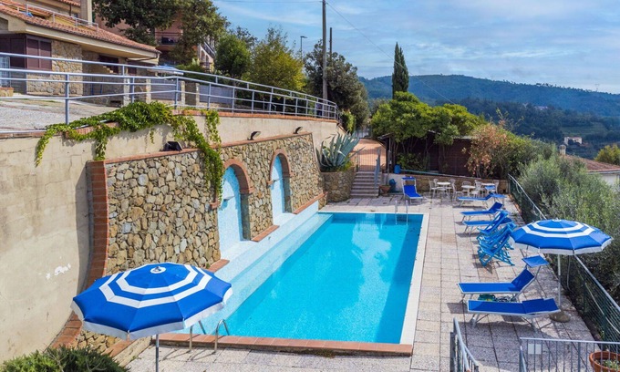 San Baronto Apartamento | Apartamento con WIFI, piscina, TV, terraza, mascotas permitida, vista panorámica, aparcamiento