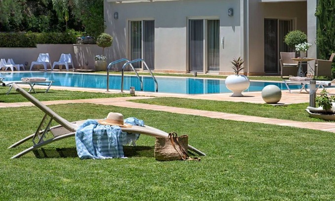 Chalcis Apartamento | Cosy apartment for 2 people with A/C, pool, TV, terrace and parking