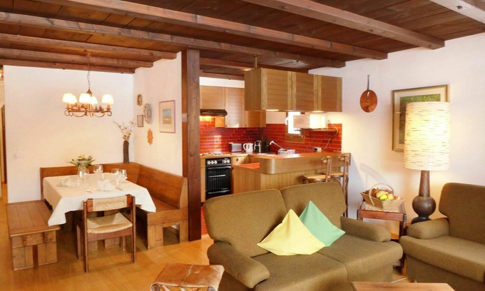 Surlej Apartamento | Precioso apartamento con WIFI, TV, balcón, mascotas permitida, vista panorámica y aparcamiento