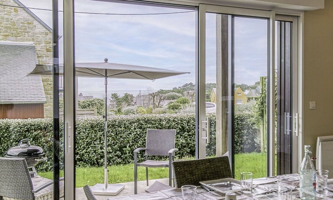 Ille-et-Vilaine Apartamento | Acogedor apartamento para 4 personas con WIFI, TV, patio y aparcamiento