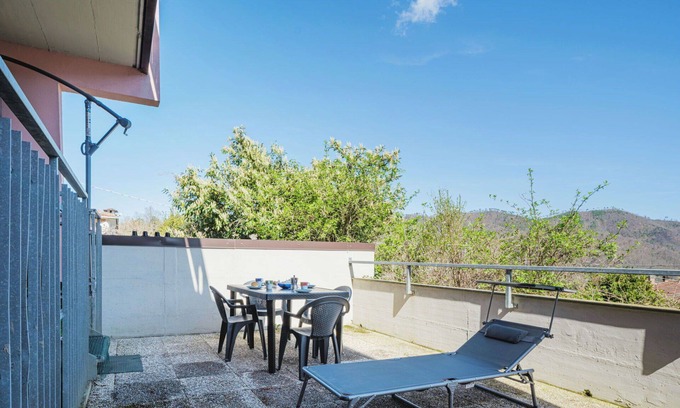 Pignone Apartamento | Bonito apartamento para 4 personas con piscina, WIFI, TV, terraza y aparcamiento