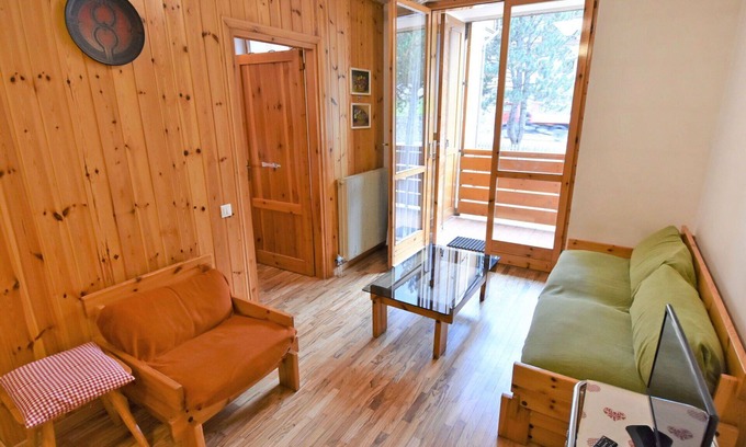 Alba Apartamento | Acogedor apartamento para 6 personas con WIFI, TV, balcón, mascotas permitida y aparcamiento