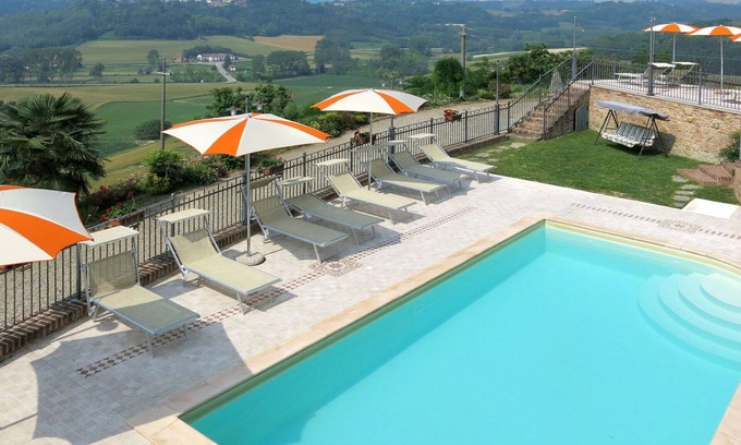 Cossombrato Apartamento | Acogedor apartamento para 4 personas con piscina, A/C, WIFI, TV, patio y mascotas permitida