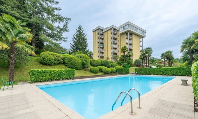 Germignaga Apartamento | Precioso apartamento para 2 personas con WIFI, A/C, piscina, terraza y aparcamiento