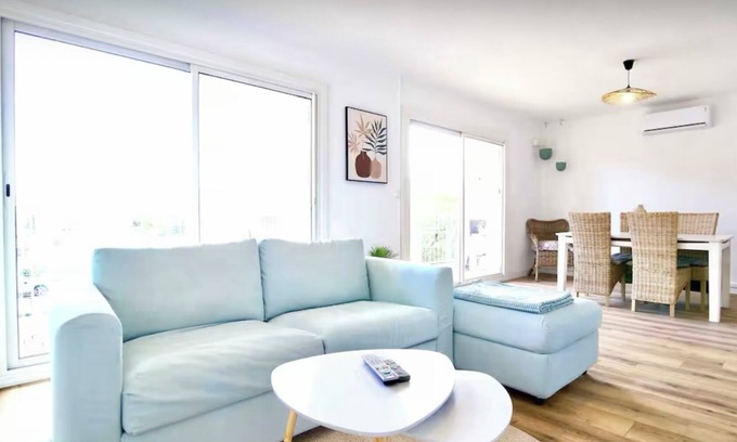 L'Evescat Apartamento | Cosy apartment ideally located in the heart of Les Sablettes, 5min walk from the beach