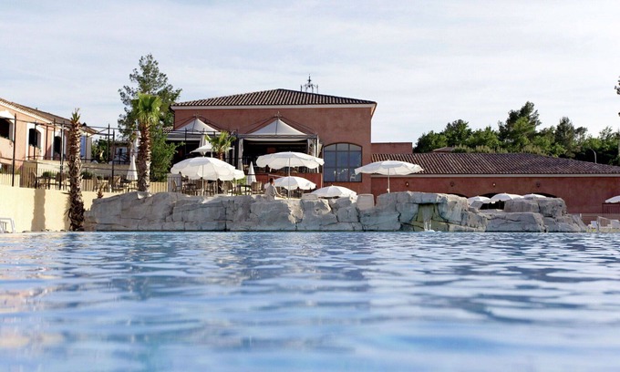 Tourrettes Casa | Precioso apartamento en villa para 4 personas con A/C, piscina, WIFI, TV, patio y mascotas permitida