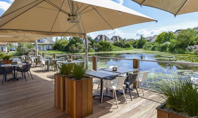 Municipality of Hellevoetsluis Casa | Bonito apartamento en villa para 4 personas con WIFI, piscina, TV y aparcamiento