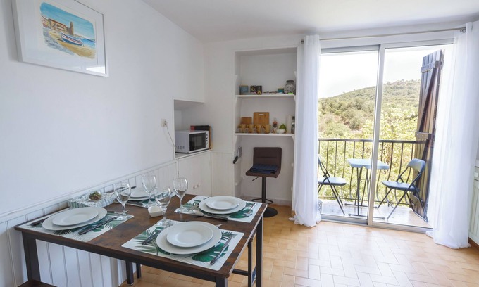 Gabian Apartamento | Cosy Apartment in Ancient Gabian with River and Vineyard Views