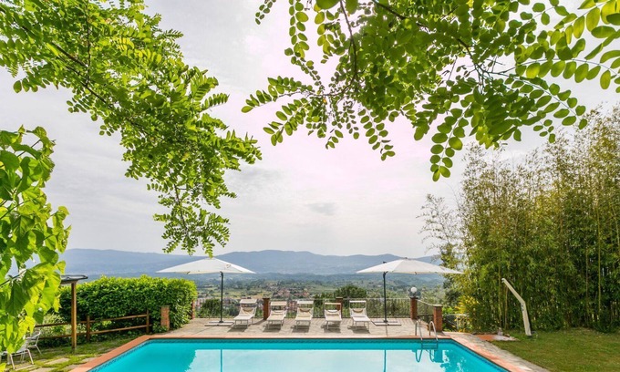 Bivio Pozzo Villa | Hermoso apartamento en villa con piscina, WIFI, TV, patio, mascotas permitida y aparcamiento