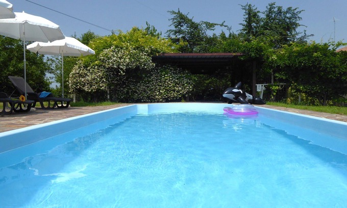 Silea Casa | Cosy apartment in villa for 10 people with A/C, pool, WIFI and terrace