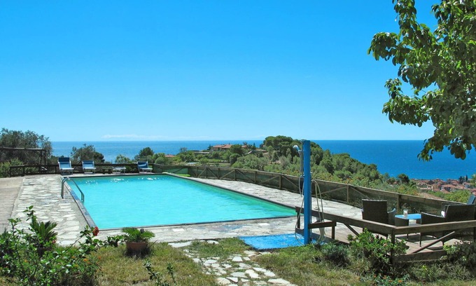 San Lorenzo al Mare Casa | Cosy apartment in villa with A/C, pool, patio, pets allowed, panoramic view and parking