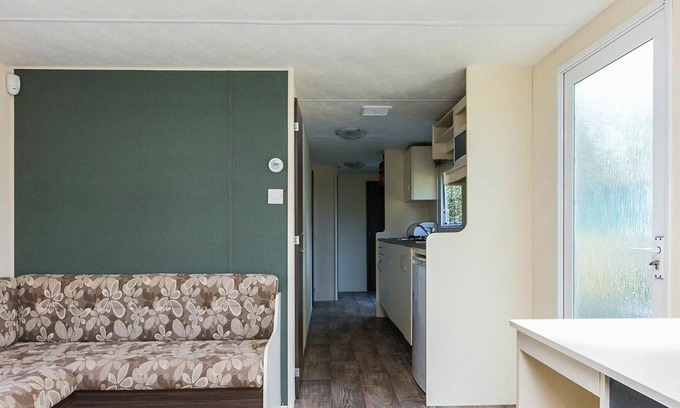 Municipality of Arnhem Casa | Precioso apartamento en villa con piscina, WIFI, TV, terraza, mascotas permitida y aparcamiento
