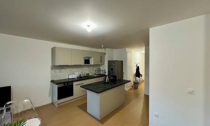 Drancy Apartamento | Cosy apartment located in Drancy near Paris / CDG