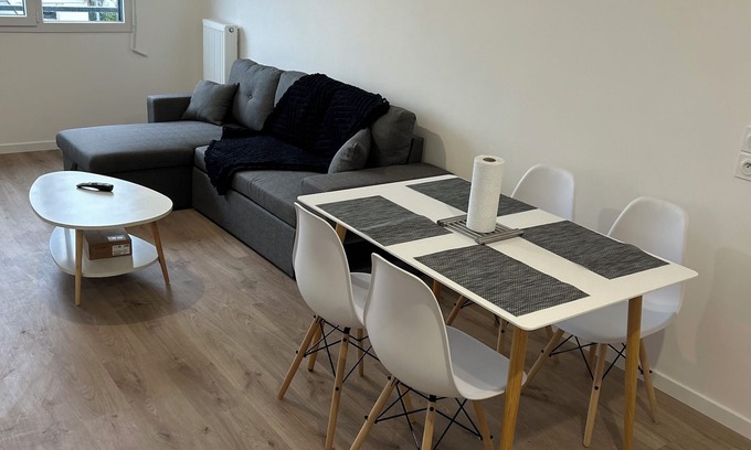 Le Blanc-Mesnil Apartamento | Cosy Appt Proche Paris Stade de France Bourget