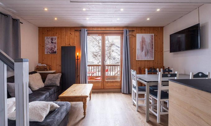 Saint-Sorlin-d'Arves Apartamento | Cosy apt 8 ppl, mountain view, pool, parking