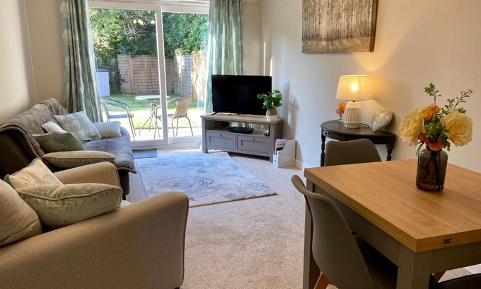 Trimley Casa | Cosy Bungalow Near Open Countryside