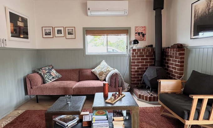 Hill Top Casa | Cosy bungalow on 5 acres in the Southern Highlands
