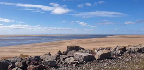 Haverigg Casa | Cosy, coastal cottage- Beach, Pub and shop nearby