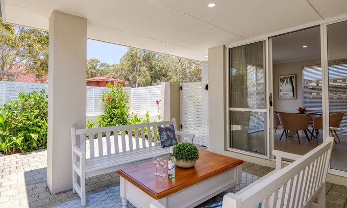 Connolly Casa | Cosy Connolly 2BR Home close to golf course