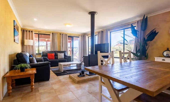 Kronkup Cabaña | Cosy cottage Honeyeater, Rural retreat close to Beautiful Beaches