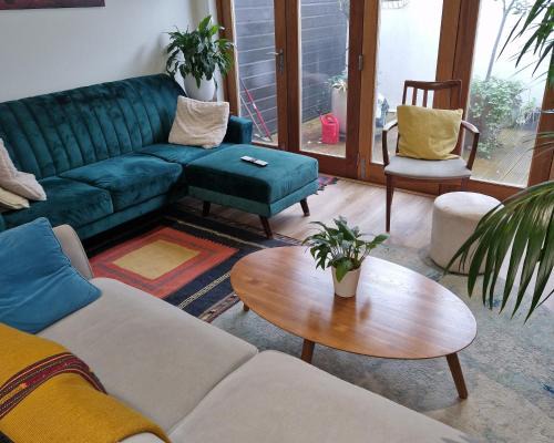 Ewell Casa | Cosy Cottage in Heart of Village