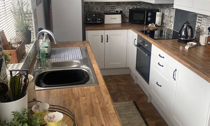 Chard Casa | Cosy cottage is an Idyllic place to stay